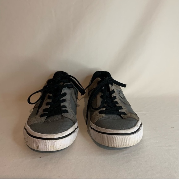 Converse All Star Low Top Gray Unisex Sneakers Men’s 9 / Womens 10.5 - Picture 2 of 10